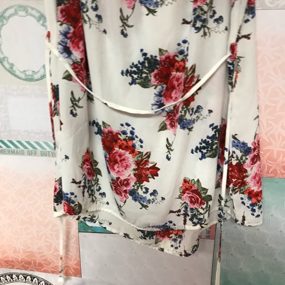 Top - Picture 4 of 6